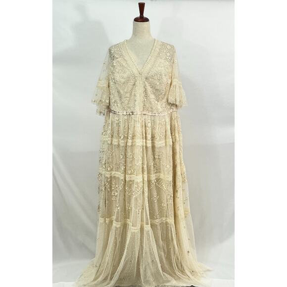 NEEDLE & THREAD Sz 20 US Champagne Lottie Lace Gown Dress NWT - Picture 2 of 14